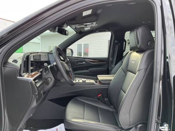 2022 Cadillac Escalade ESV Luxury 4x4 4dr SUV 757 Miles - cars & for sale in Gaylord, MI – photo 3