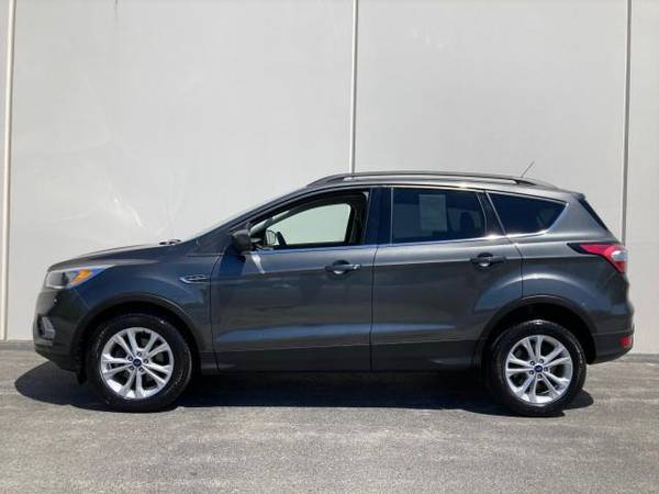 2018 Ford Escape SE FWD - - by dealer - vehicle for sale in Calumet City, IL – photo 11