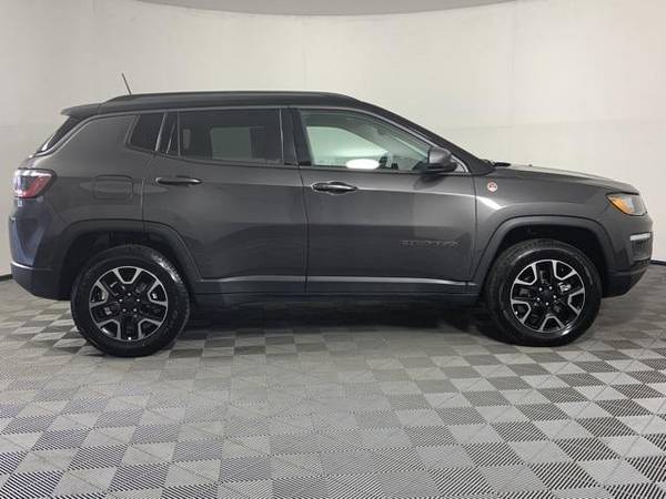 2019 Jeep Compass Trailhawk - EASY FINANCING! - cars & trucks - by... for sale in Portland, OR – photo 3