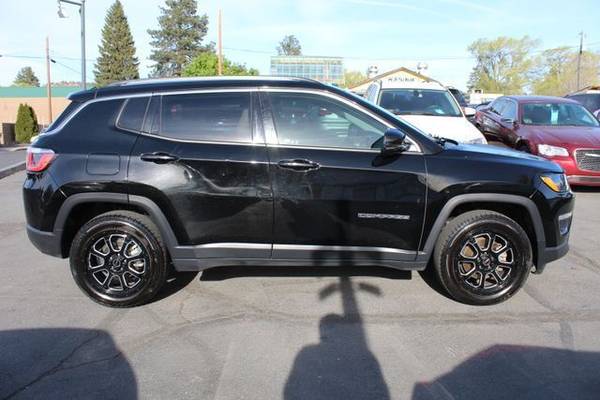 2017 Jeep Compass All New Limited Sport Utility 4D w/65K 4x4 NICE for sale in Bend, OR – photo 6