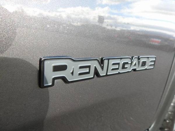 2019 Jeep Renegade Latitude suv Granite Crystal Metallic Clearcoat -... for sale in Pocatello, ID – photo 19