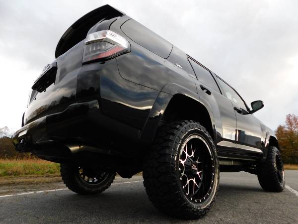 LIFTED 18 TOYOTA 4RUNNER SR5 4X4 20X10 NEW 33X12.50 MT'S *74K... for sale in KERNERSVILLE, SC – photo 5