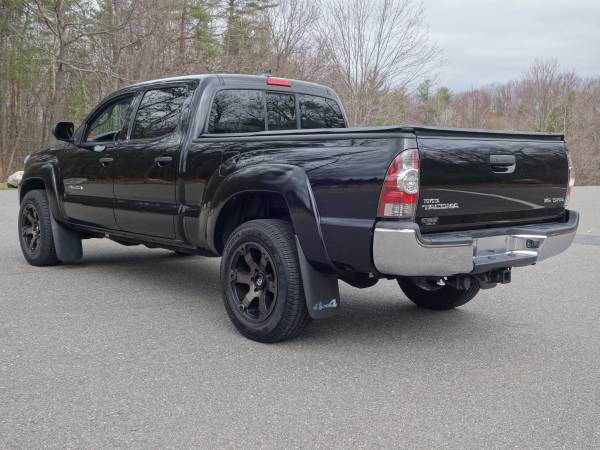 2015 Toyota Tacoma Double Cab V6 4WD - - by dealer for sale in Derry, ME – photo 3
