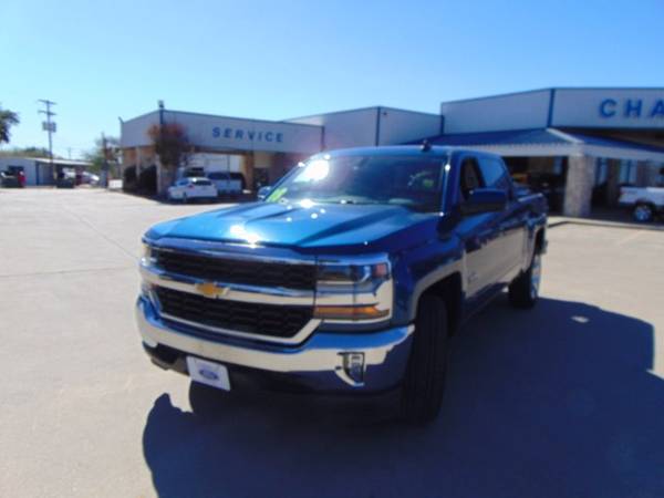 2018 Chevy Silverado 1500 Lt 4x4 (*Mileage: 65,170!) - cars & trucks... for sale in Devine, TX – photo 3