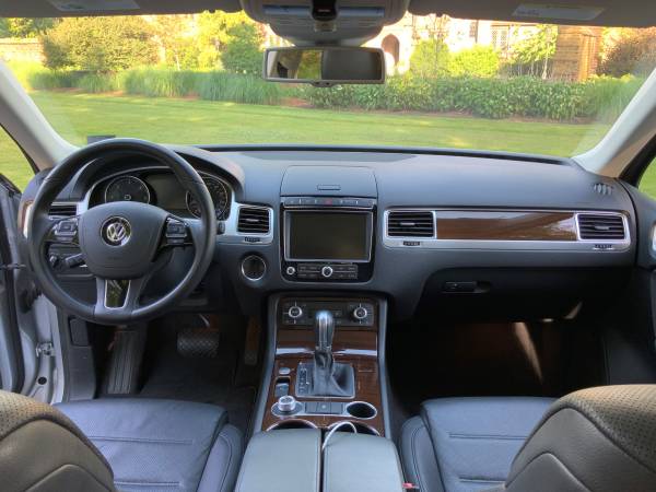 2016 Touareg TDI LUX For Sale - cars & trucks - by owner - vehicle... for sale in Doylestown, PA – photo 2
