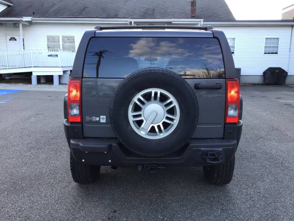 HUMMER H3 - EXCELLENT - cars & trucks - by owner - vehicle... for sale in South River, NY – photo 7