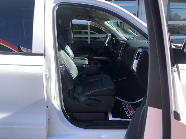 2017 Chevrolet Chevy Silverado 1500 LT 4x4 4dr Crew Cab 5.8 ft. SB... for sale in Charlotte, NC – photo 20