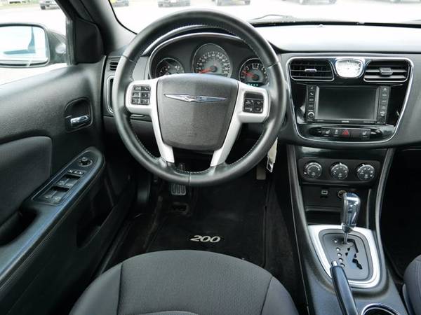 2014 Chrysler 200 Touring - - by dealer - vehicle for sale in Cambridge, MN – photo 15