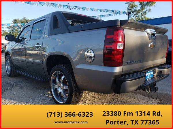 2008 Chevrolet Avalanche - Financing Available! - cars & trucks - by... for sale in Porter, FL – photo 5