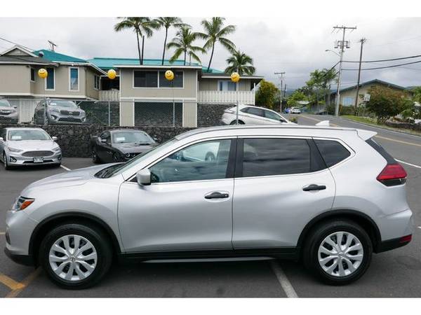 2017 NISSAN ROGUE SV - - by dealer - vehicle for sale in Kailua-Kona, HI – photo 6