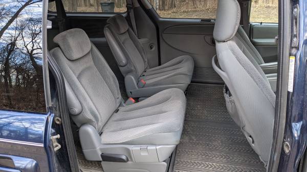 2005 Chrysler Town and Country - cars & trucks - by owner - vehicle... for sale in Highland, MI – photo 7