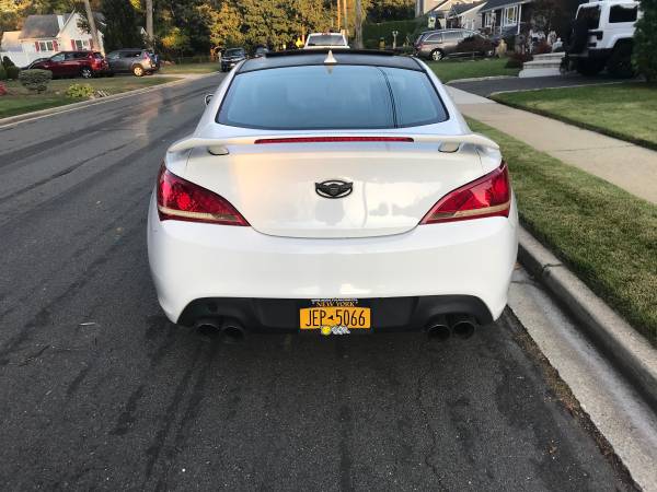 Genesis coupe 3.8 *LOW MILES for sale in North Massapequa, NY – photo 3