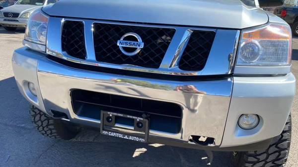 2015 Nissan Titan Crew Cab SV 4x4 7” CARFAX Wow - cars & trucks - by... for sale in El Paso, TX – photo 10