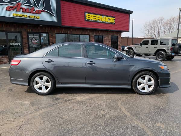 2010 Toyota Camry SE - 32 MPG - Low miles! - - by for sale in Oak Forest, IL – photo 8