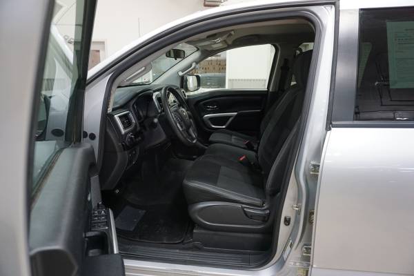 Seats Six/Great Deal 2017 Nissan Titan SV - - by for sale in Ammon, ID – photo 7