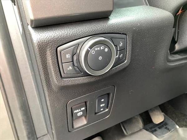 2018 Ford F-150 XLT Ford F-150 799 DOWN DELIVER S ! for sale in ST Cloud, MN – photo 12