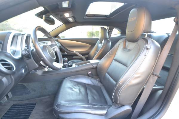 2010 CHEVY CAMARO SS - CLEAN TITLE - 6 SPEED - RS PACKAGE - LEATHER... for sale in Cary, NC – photo 15