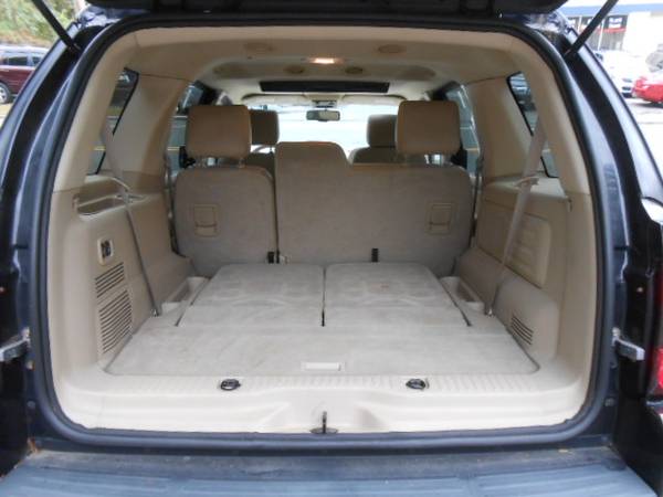 2006 Ford Explorer Eddie Bauer Navigation DVD Leather 3rd Row - cars... for sale in Seymour, NY – photo 22
