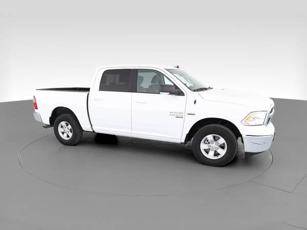 2020 Ram 1500 Classic Crew Cab SLT Pickup 4D 5 1/2 ft pickup White -... for sale in Muskegon, MI – photo 14