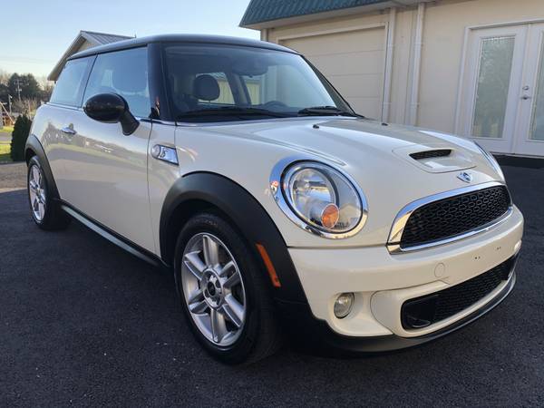 2012 Mini Cooper S Automatic Cold Weather Package Excellent... for sale in Palmyra, PA – photo 4