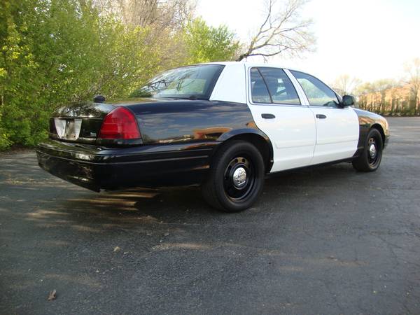 2009 Ford Crown Vic Police Interceptor (70, 000 Miles/Ex Condition) for sale in Northbrook, WI – photo 13