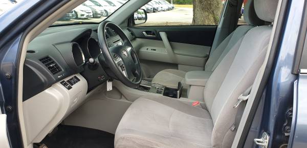 2012 Toyota Highlander - - by dealer for sale in Other, Other – photo 6