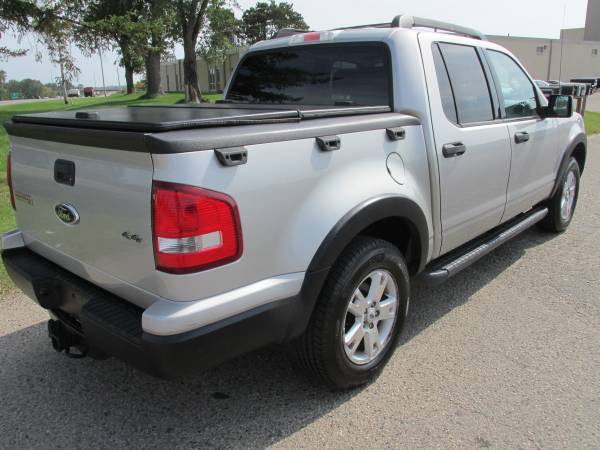 2007 Ford Explorer Sport Trac 4X4 (Really Clean!)WE FINANCE! for sale in Shakopee, MN – photo 4
