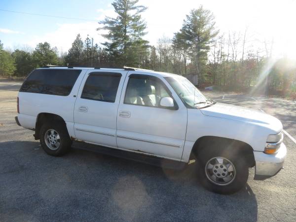 2003 Chevrolet Suburban Utility White 251K 4WD - cars & trucks - by... for sale in Concord, NH – photo 5