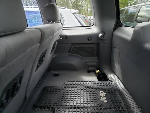 2007 Jeep Liberty 4WD 4dr Limited White - - by for sale in Woodbridge, District Of Columbia – photo 9