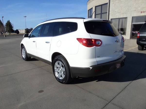 2012 Chevrolet Traverse, 2LT, Leather, New Rubber, 97K, Nice! - cars for sale in Fargo, ND – photo 8
