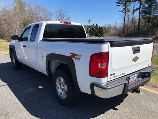 2011 Chevrolet Silverado 1500 4WD Ext Cab 143 5 LT for sale in Hampstead, NH – photo 8