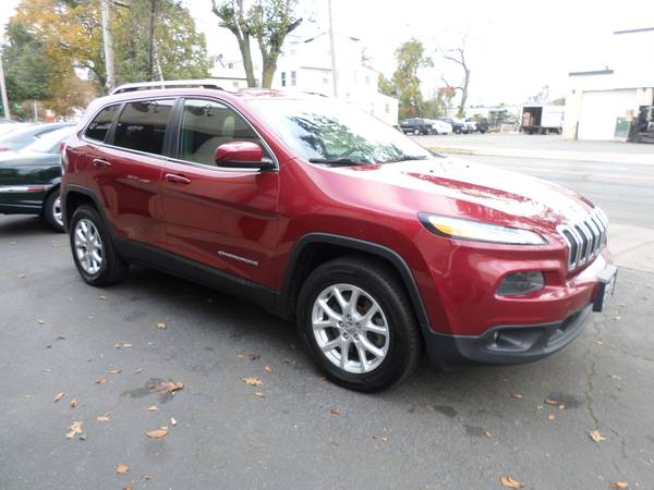 2014 Jeep Cherokee Latitude - cars & trucks - by dealer - vehicle... for sale in New Haven, CT – photo 3