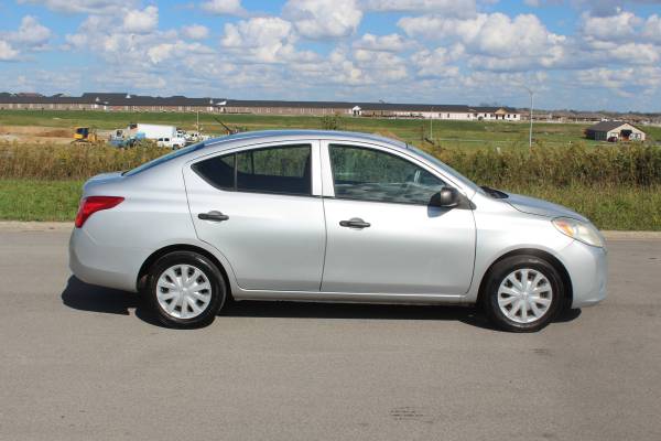 2012 Nissan Versa 1.6 S - cars & trucks - by dealer - vehicle... for sale in Richmond, KY – photo 2