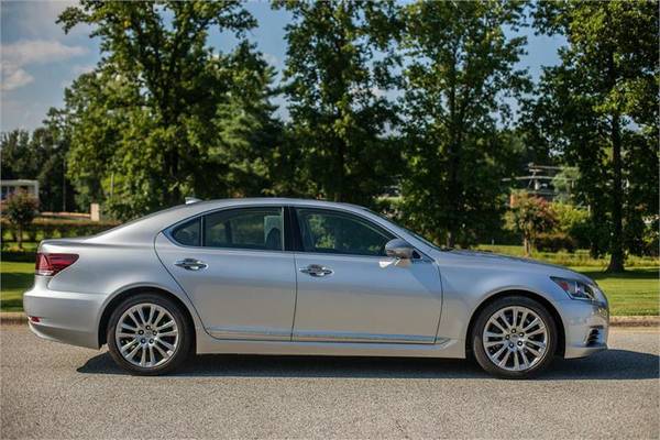 2016 LEXUS LS460 *LOADED*NAV*ROOF*LEATHER*CLEAN*PREMIUM SOUND for sale in High Point, TN – photo 4
