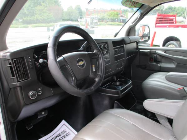 2015 Chevrolet Express G3500 12 CUBE VAN, CUT AWAY, BOX TRUCK for sale in south amboy, WV – photo 6