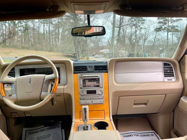 2007 Lincoln Navigator Ultimate - - by dealer for sale in Knoxville, TN – photo 12