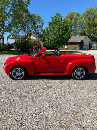 2005Chevrolet SSR for sale in Other, IL – photo 8