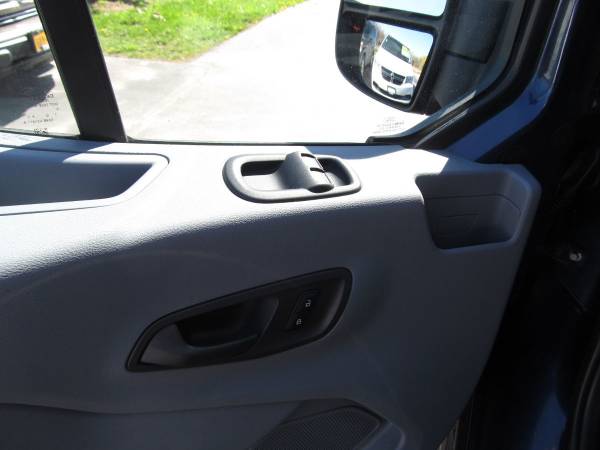 2017 Ford Transit Wagon XL wagon Blue Jeans Metallic for sale in Spencerport, NY – photo 17