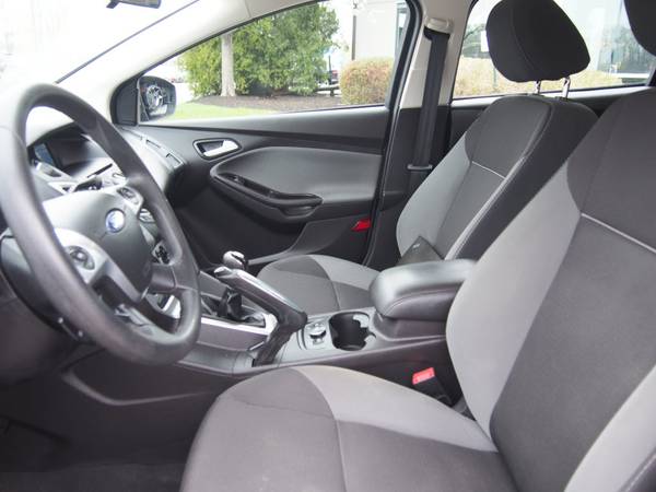 2013 Ford Focus SE - - by dealer - vehicle automotive for sale in Greenland, NH – photo 8