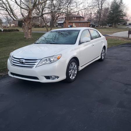 2011 Toyota avalon - cars & trucks - by owner - vehicle automotive... for sale in Chicago, IL – photo 11
