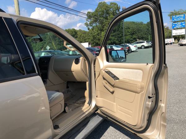 *2006 Ford Explorer-V6* Clean Carfax, 3rd Row, Tow Pkg, Running Boards for sale in Dover, DE 19901, DE – photo 20
