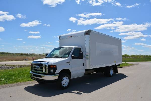 2013 Ford E-350 16ft Box Truck - - by dealer - vehicle for sale in Crystal Lake, IL – photo 2