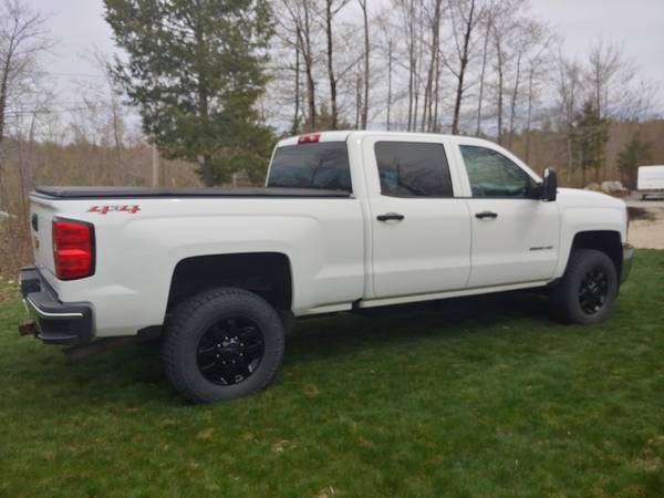 2015 chevy 2500hd crew cab for sale in Gray, ME – photo 2