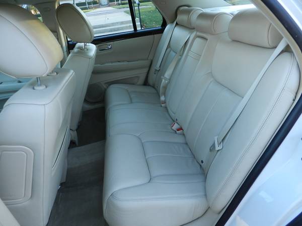 2009 Cadillac DTS Performance Lux III ~ Southern Owned Rust Free ~ -... for sale in Carmel, IN – photo 19