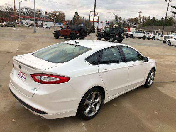 2013 Ford Fusion SE - cars & trucks - by dealer - vehicle automotive... for sale in Cedar Falls, IA – photo 6