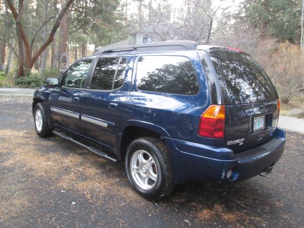 2004 GMC ENVOY XL SLT 7-PASSENGER 4WD SUV - - by for sale in Bend, OR – photo 8