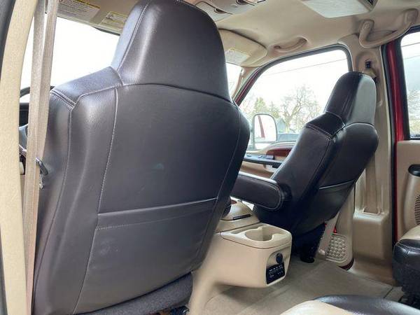 2005 Ford Excursion Eddie Bauer Sport Utility 4D Family Owned!... for sale in Fremont, NE – photo 18