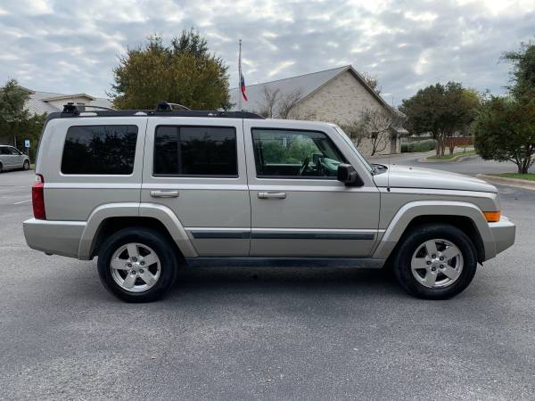 2007 Jeep Commander 3 Sunroofs! Seats 7! Leather! REMOTE START! -... for sale in Austin, TX – photo 5