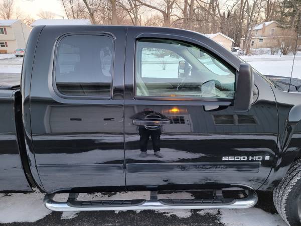 2007 Chevy Silverado 2500HD Ext LTZ Z71 4x4 loaded 8ft LB NO RUST for sale in Mchenry, WI – photo 13