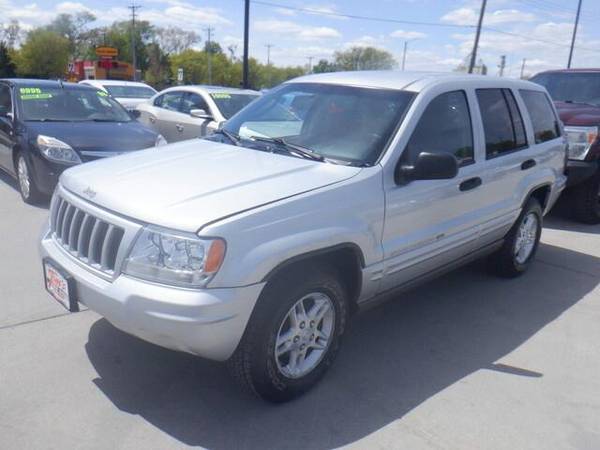 2004 Jeep Grand Cherokee Laredo - - by dealer for sale in Des Moines, IA – photo 10